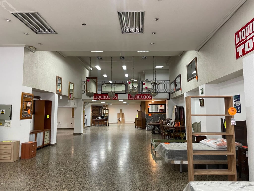 Retail in Madrid, Madrid to rent Interior Photo- Image 1 of 7