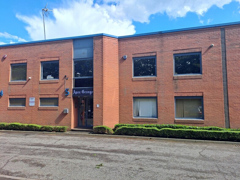 Little Mundells, Welwyn Garden City to rent - Building Photo - Image 1 of 5