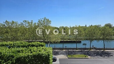 22 Quai Gallieni, Suresnes, HDS - Aerial  map view