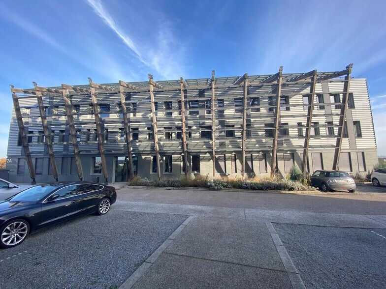 22 A Avenue Lionel Terray, Jonage for sale - Building Photo - Image 2 of 8