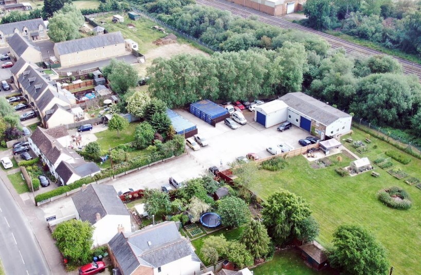 63 Ploughley Rd, Bicester for sale Building Photo- Image 1 of 1