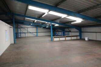 24 Crow Arch Ln, Ringwood to rent Interior Photo- Image 2 of 7