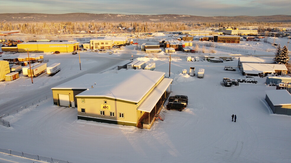 403 Driveway St, Fairbanks, AK for sale - Building Photo - Image 2 of 16