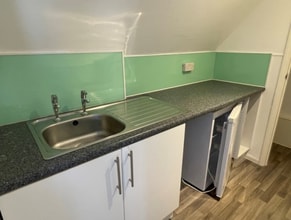 111-113 High St, Berkhamsted to rent Interior Photo- Image 2 of 2