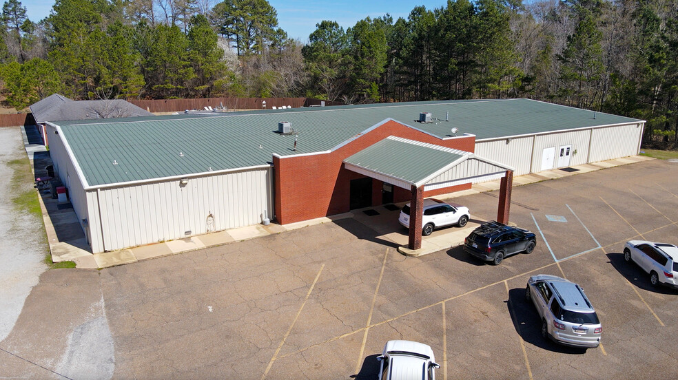 3903 S Lamar Blvd, Oxford, MS for sale - Building Photo - Image 1 of 27