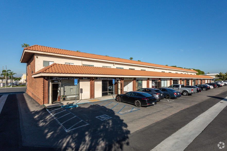 1400-1448 E Katella Ave, Orange, CA for rent - Building Photo - Image 3 of 3