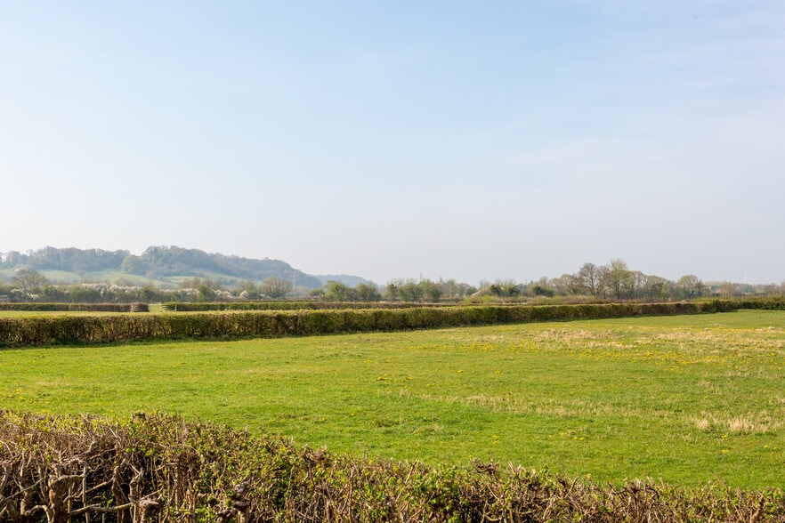 Westgate, Severn Beach to rent - Construction Photo - Image 2 of 2