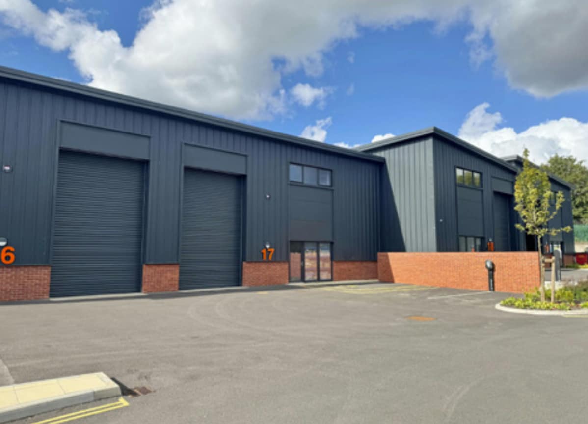 Knowle Ln, Eastleigh to rent Primary Photo- Image 1 of 6