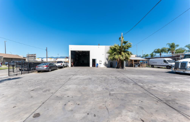 1033-1047 W 3rd St, San Bernardino, CA for sale - Building Photo - Image 2 of 53