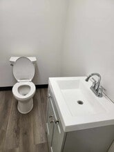 925 S Niagara St, Denver, CO to rent Interior Photo- Image 2 of 29