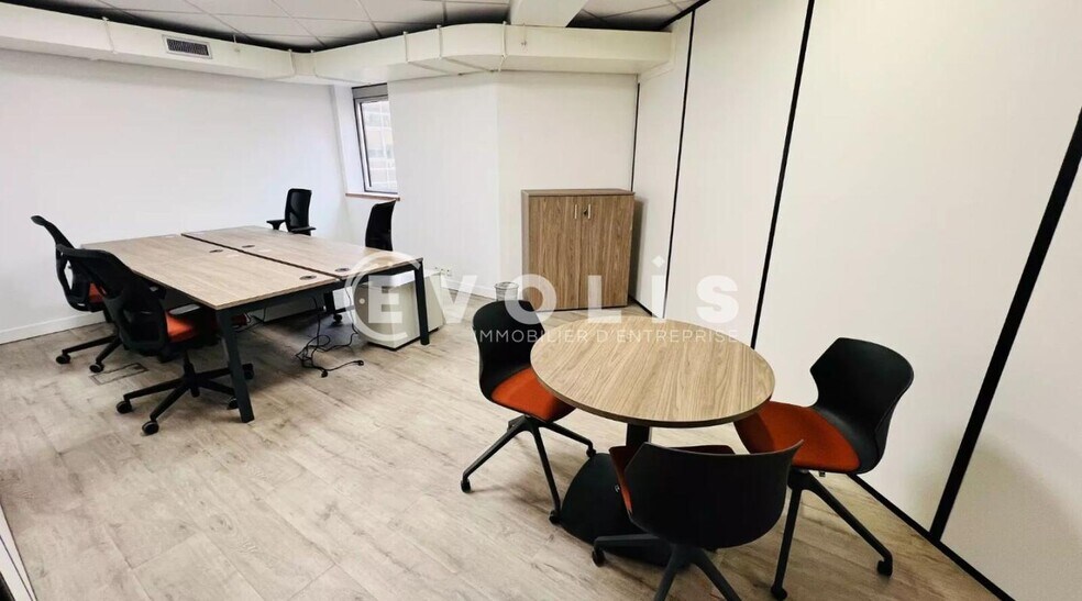Office in Meudon to rent - Interior Photo - Image 3 of 13