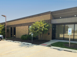 800-820 W South Thorndale Ave, Bensenville, IL for rent Building Photo- Image 1 of 1