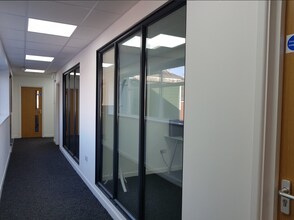 Sunderland St, Macclesfield to rent Interior Photo- Image 2 of 5