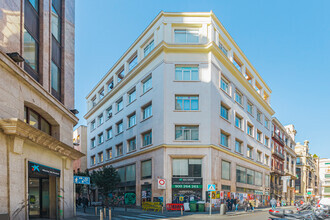 Calle Virgen de los Peligros, 5, Madrid, Madrid for sale Primary Photo- Image 1 of 1