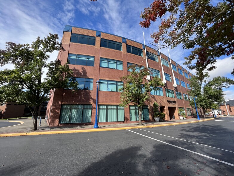 8100 SW Nyberg Rd, Tualatin, OR for rent - Building Photo - Image 3 of 12