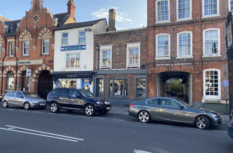 16 Cornmarket, Thame for sale Building Photo- Image 1 of 1