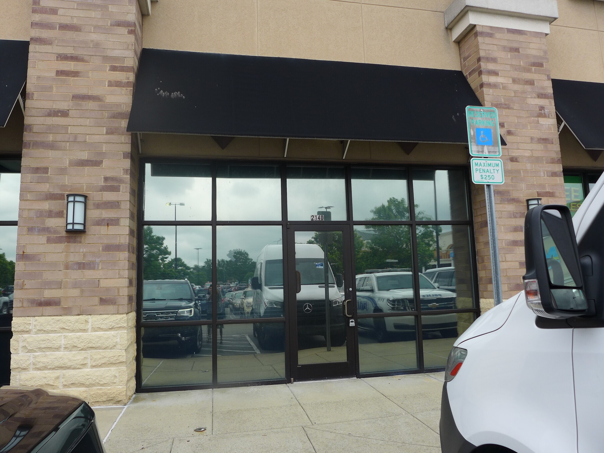 2120 Wayne Memorial Dr, Goldsboro, NC to rent Building Photo- Image 1 of 1