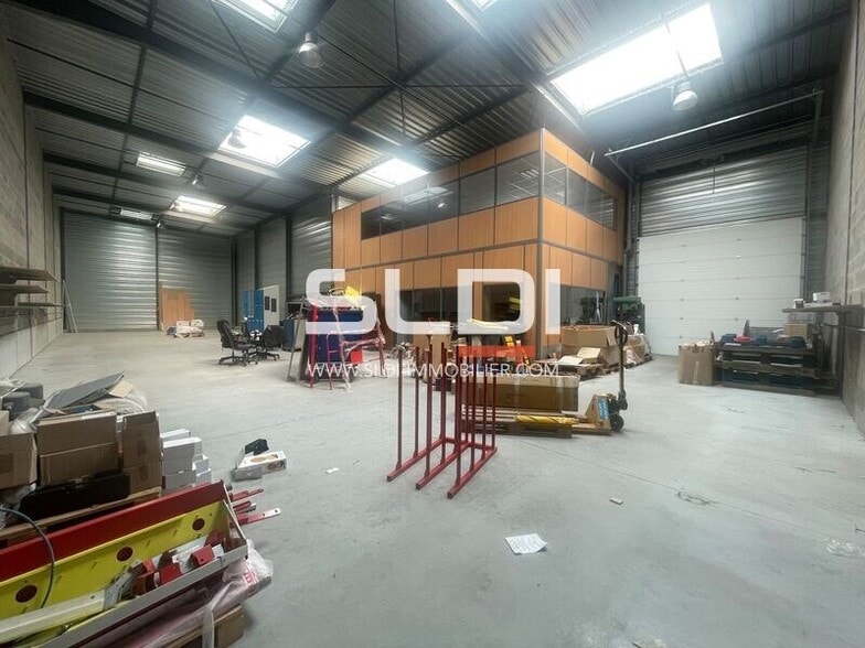 Route De Francheville, Chaponost for sale - Building Photo - Image 2 of 5