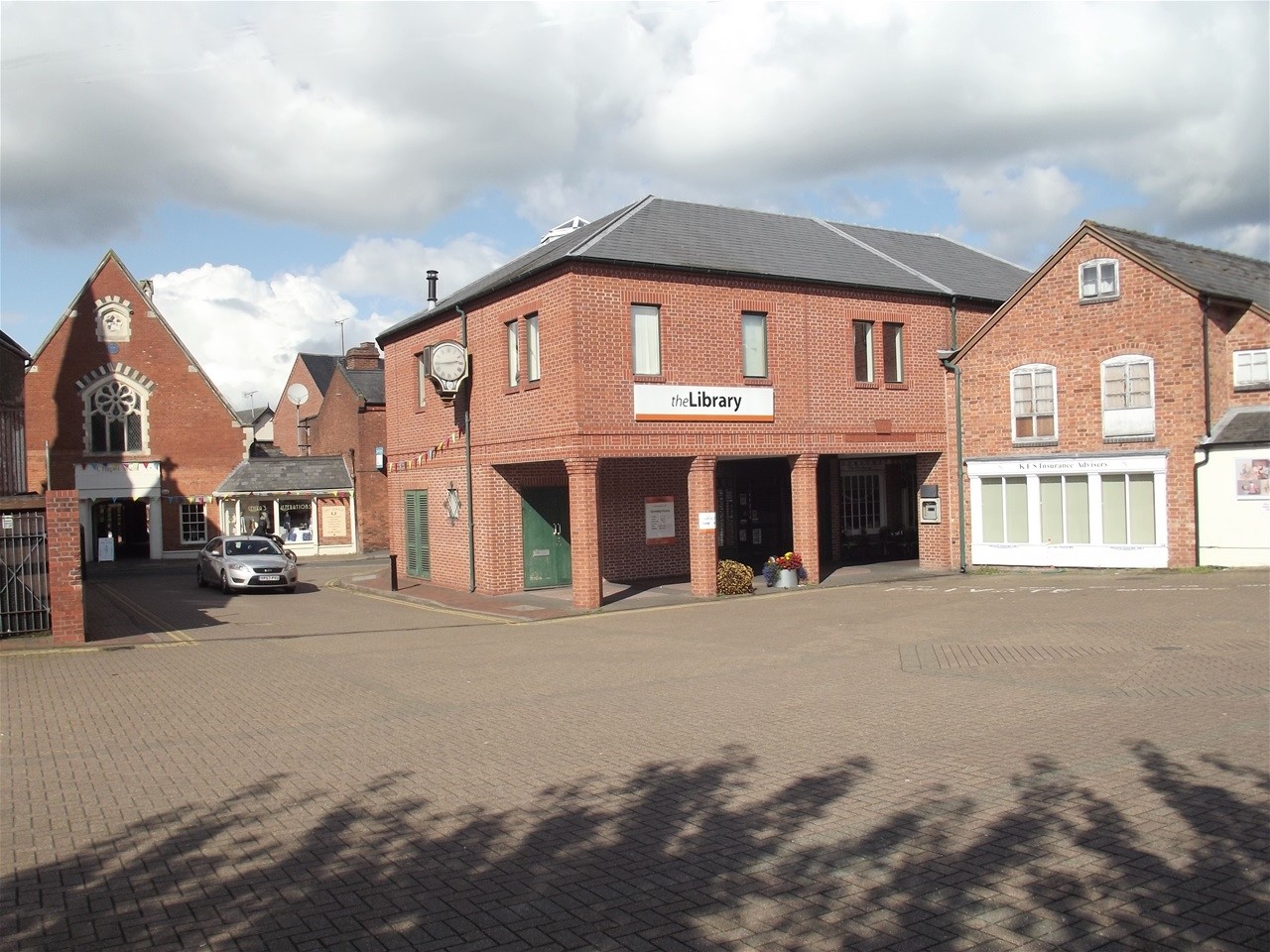 Buttercross, Leominster to rent Primary Photo- Image 1 of 3