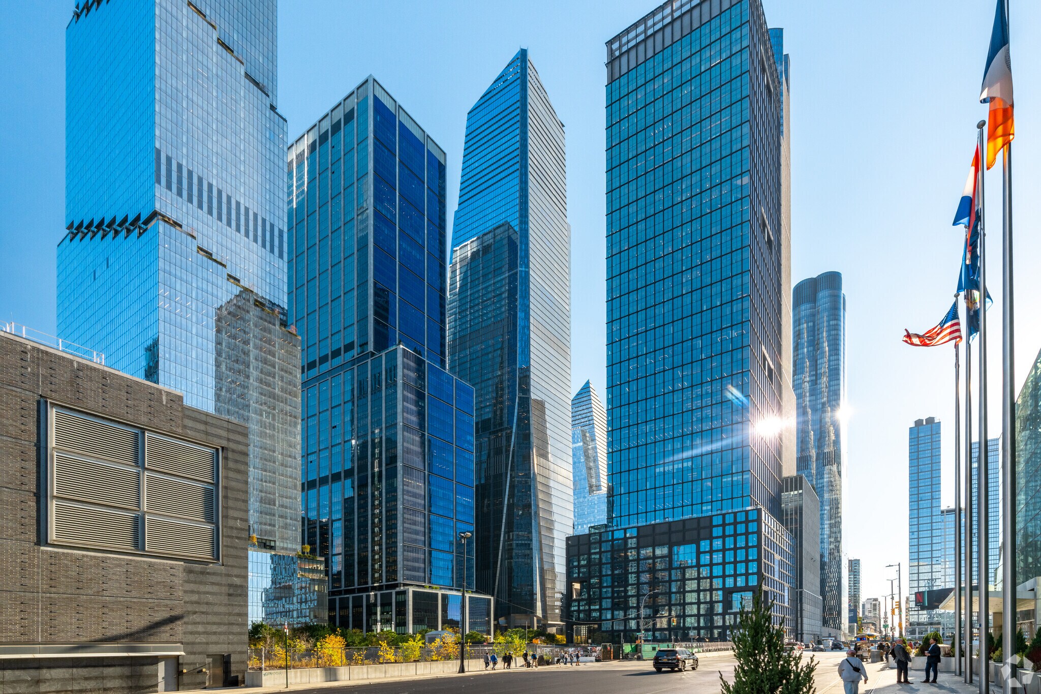 10 Hudson Yards, New York, NY to rent Building Photo- Image 1 of 19