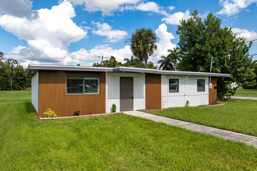 404 Hargreaves Ave, Punta Gorda FL - Commercial Property