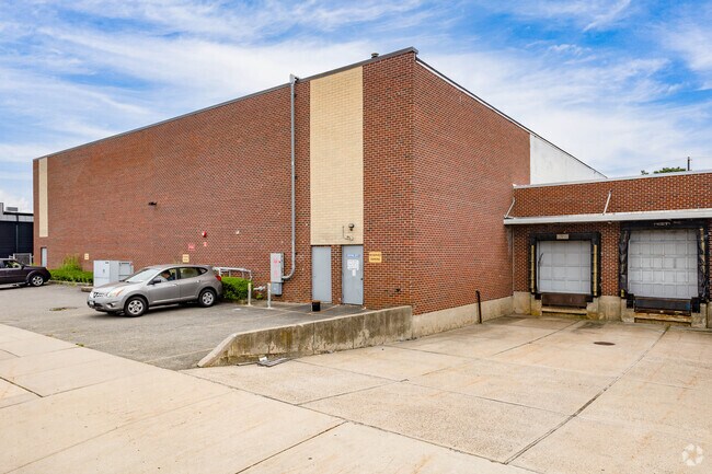 More details for 205 E 2nd St, Mineola, NY - Industrial for Rent