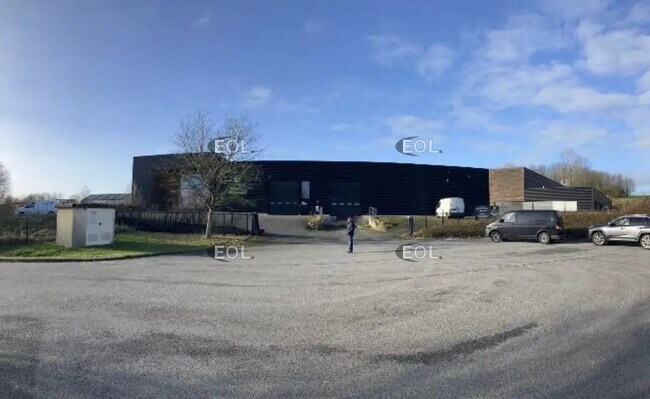 Vente Local d'activités 3 000 m²