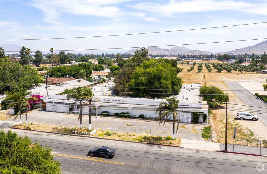 17933 San Bernardino Ave, Bloomington, CA for sale - Primary Photo - Image 1 of 1