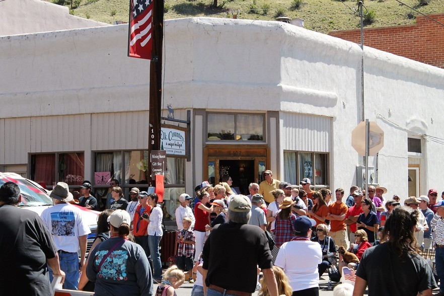 102 N Main St, Creede, CO for sale - Primary Photo - Image 1 of 1