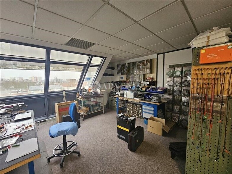 Office in Pantin to rent - Interior Photo - Image 3 of 12