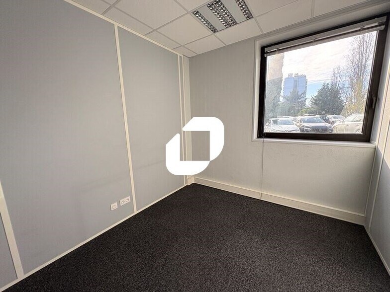 Rue Des Brosses, Villeurbanne to rent - Interior Photo - Image 2 of 14