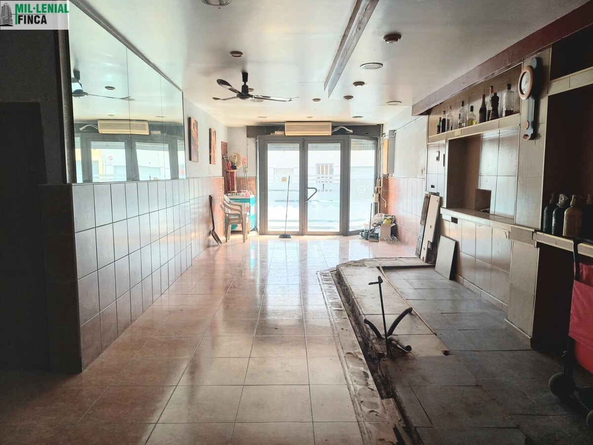 Sabadell, BAR 08208 - Unit - - - Interior Photo - Image 1 of 8