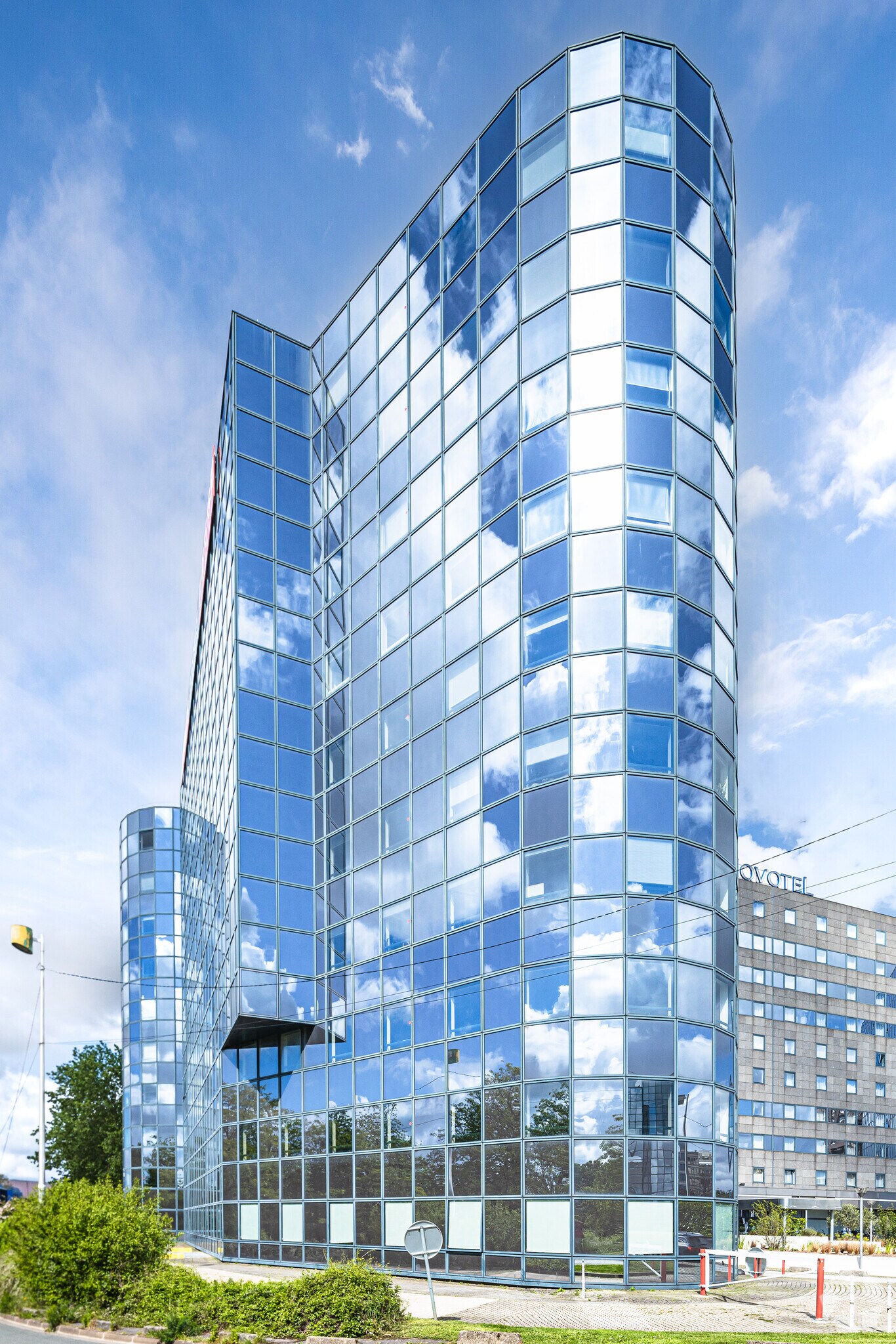 10 Allée Bienvenue, Noisy-le-Grand to rent Primary Photo- Image 1 of 5