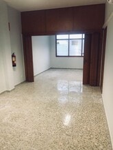 Office / Retail in Deltebre, Tarragona to rent Interior Photo- Image 1 of 8