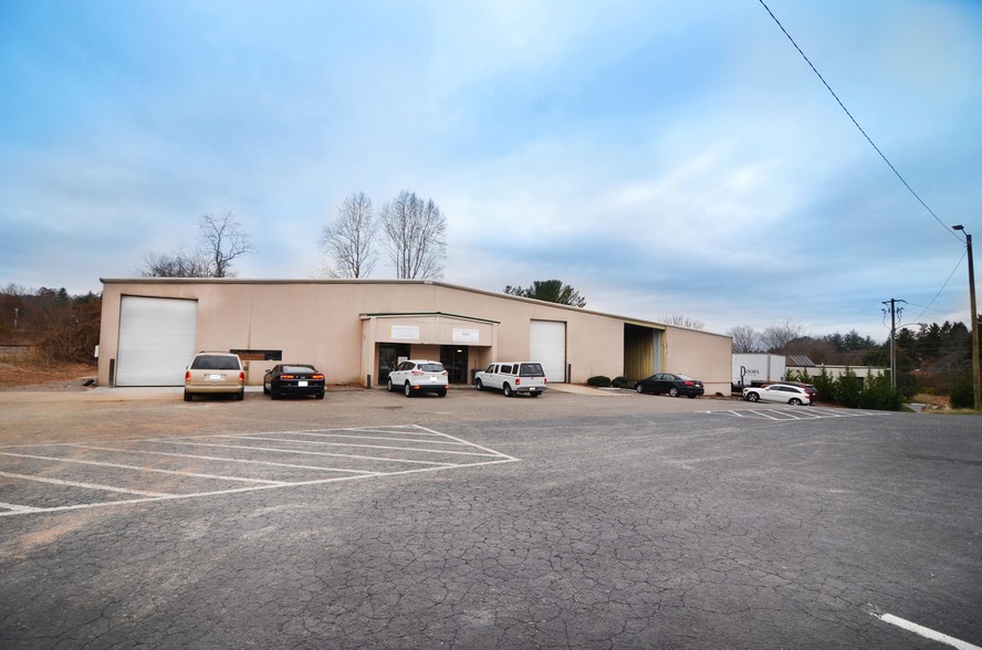 1276 Hendersonville Rd, Asheville, NC for sale - Building Photo - Image 1 of 1