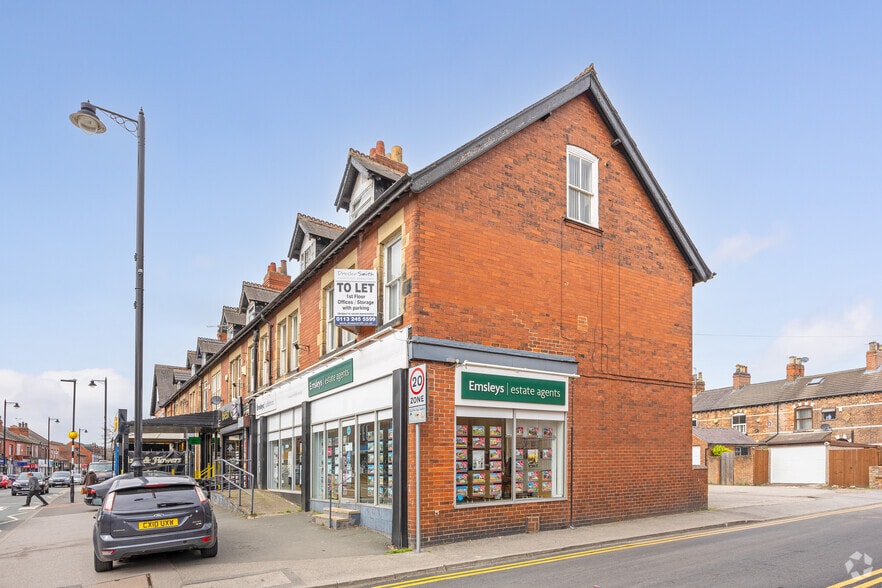 33-35 Austhorpe Rd, Leeds to rent - Building Photo - Image 3 of 3
