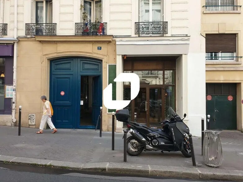 Office in Paris for sale - Building Photo - Image 1 of 14
