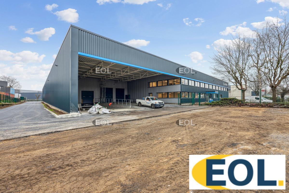 Industrial in Le Blanc-Mesnil to rent Building Photo- Image 1 of 8