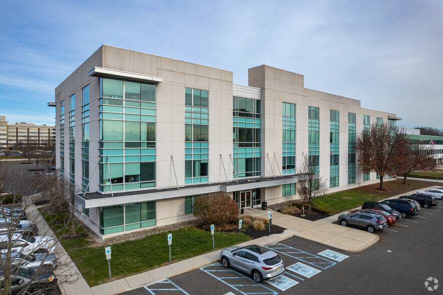 2 Executive Campus, Cherry Hill, NJ for rent - Building Photo - Image 1 of 12