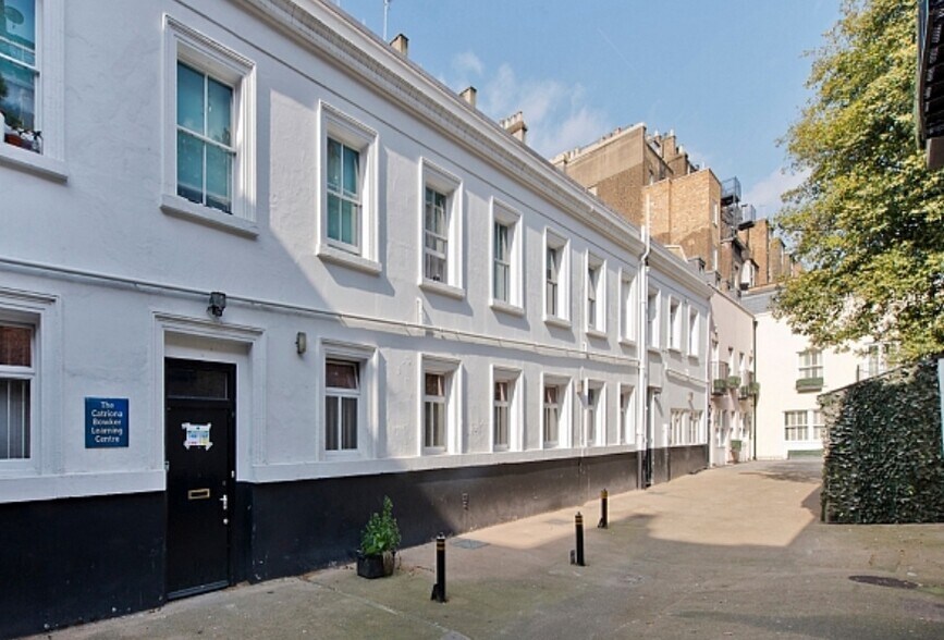 Norfolk Square Mews, London for sale - Building Photo - Image 1 of 1