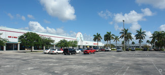 More details for 7817-7821 S Dixie Hwy, West Palm Beach, FL - Retail for Rent