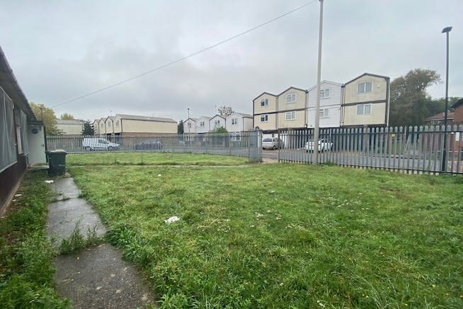 3 Hamilton Rd, London to rent - Building Photo - Image 1 of 4