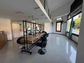 Retail in Montcada i Reixac, Barcelona to rent Interior Photo- Image 2 of 10