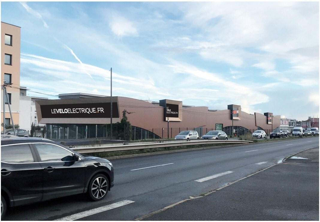 60-62 Route D'Orleans, Montlhéry to rent Building Photo- Image 1 of 3