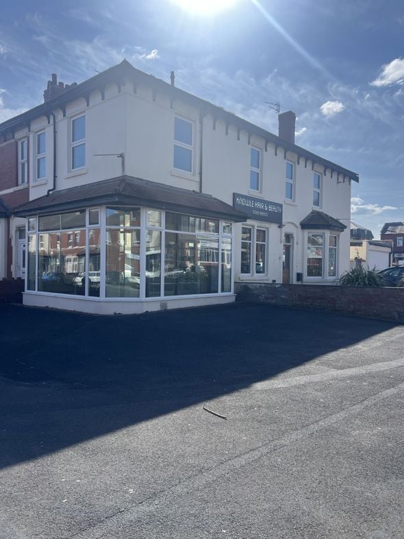 1 Knowle Av, Blackpool for sale Building Photo- Image 1 of 25