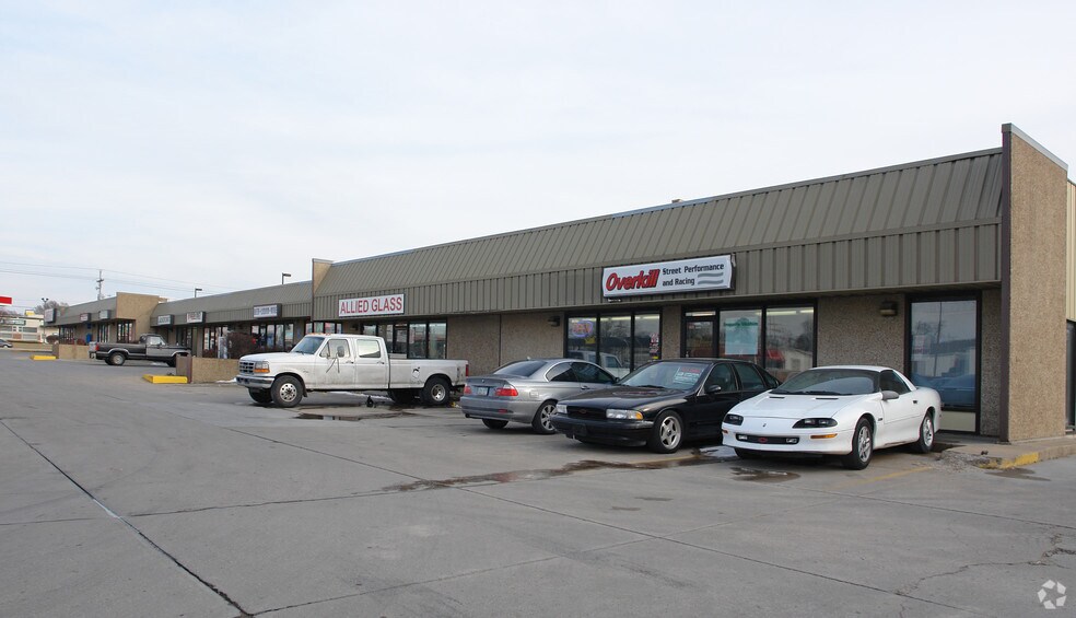 941 E 23rd St, Lawrence, KS for sale - Primary Photo - Image 1 of 1