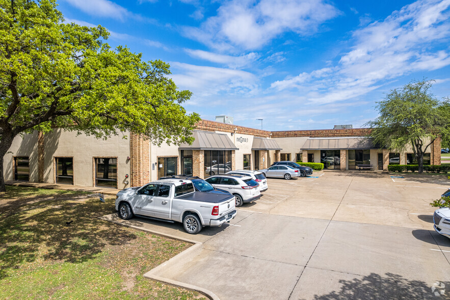 4215 N Beltwood Pky, Dallas, TX for rent - Building Photo - Image 1 of 24