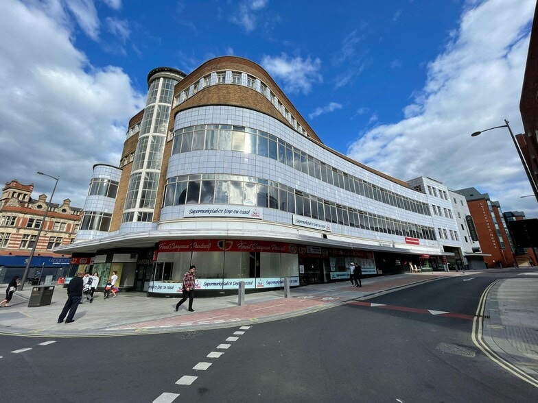 49-61 St Sepulchre Gate, Doncaster to rent - Building Photo - Image 2 of 5