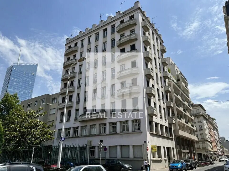 Build-to-Rent in Lyon for sale Building Photo- Image 1 of 13