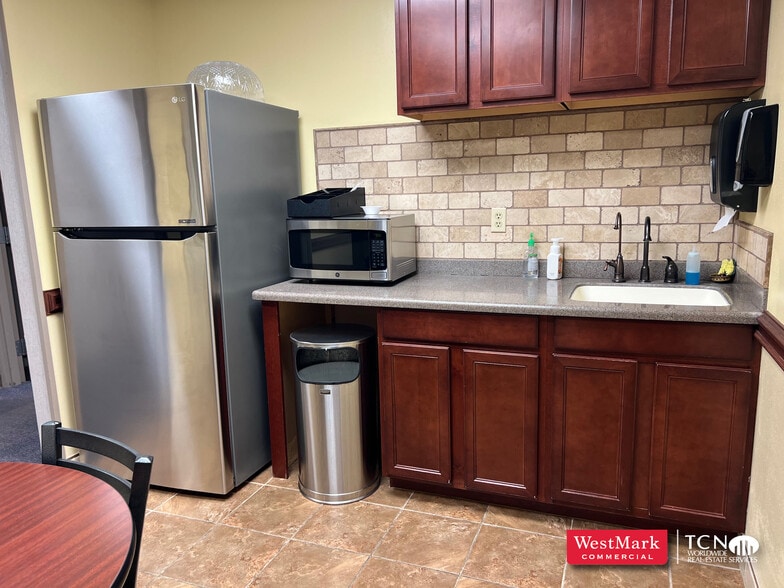 1323 58th St, Lubbock, TX for sale - Building Photo - Image 2 of 11